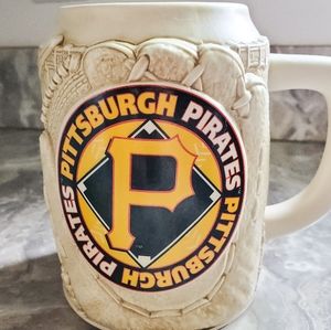 Pittsburgh Pirates Mitt Collectable Ceramic Stein Made in Thailand MLB Logo Rare